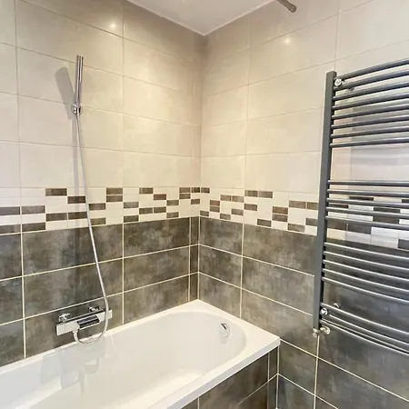 109 - 100m2 Opulence Royale *